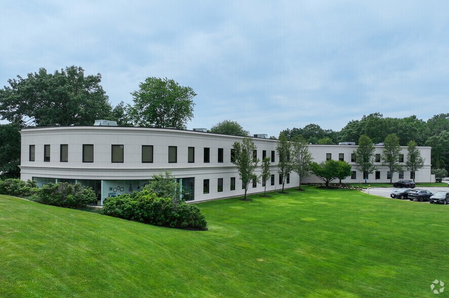 150A Andover St, Danvers, MA à louer - Photo de l’immeuble – Image 1 sur 3