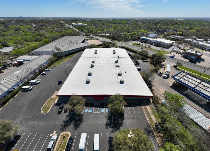 4405 Springdale Rd, Austin, TX à louer - Photo de l’immeuble – Image 2 sur 11