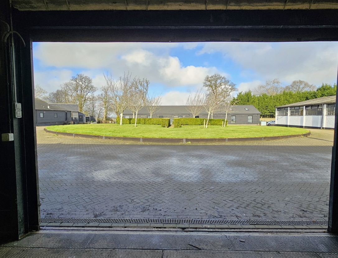 Woodhall Ln, Shenley à louer Photo intérieure– Image 1 sur 3