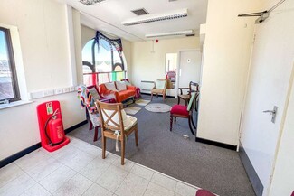 Plus de détails pour 15 High St, Kidderminster - Local commercial à vendre