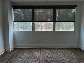 299 Alhambra Cir, Coral Gables, FL à louer Photo intérieure– Image 1 sur 2