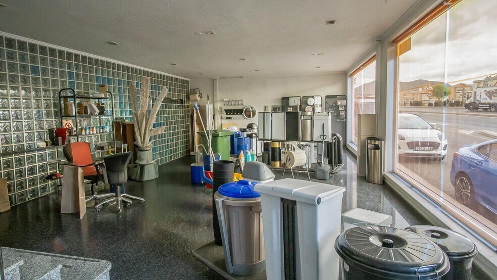 Industriel/Logistique dans Elda, Alicante à vendre - Photo intérieure – Image 2 sur 7