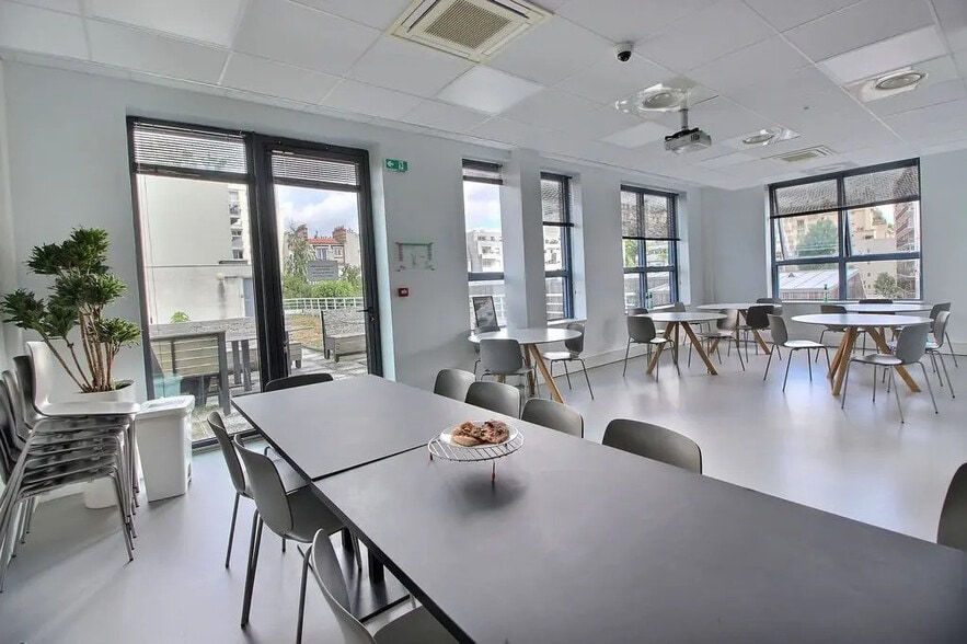 44-46 Rue Alphonse Penaud, Paris à louer - Photo de l’immeuble – Image 2 sur 11