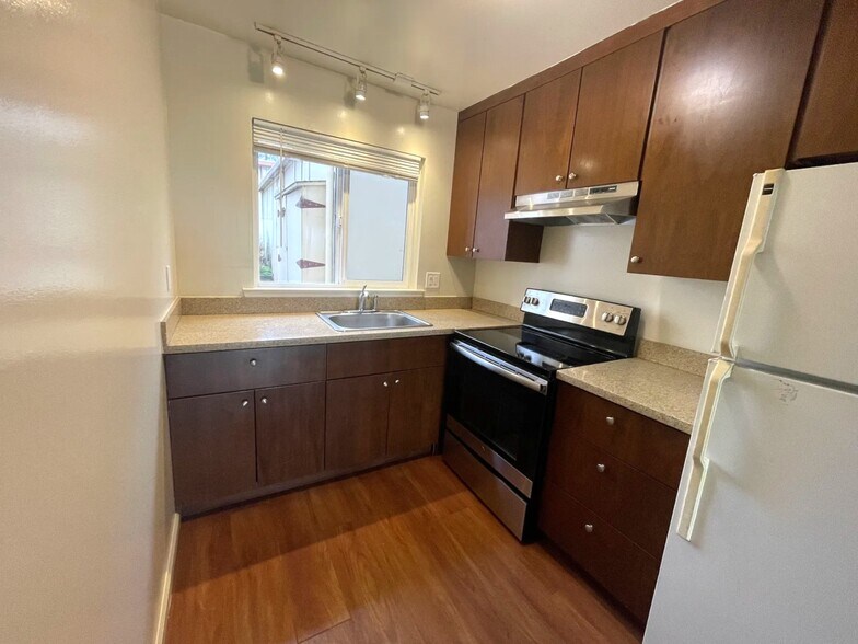 510 Avenue Alhambra, Half Moon Bay, CA à vendre - Photo de l’immeuble – Image 3 sur 8