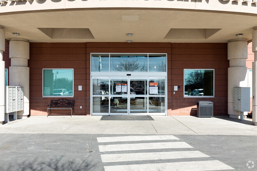 700 W 800 N, Orem, UT à louer - Photo de l’immeuble – Image 2 sur 4