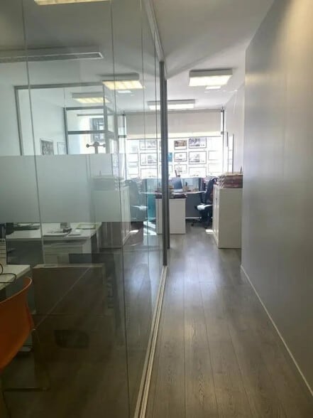 Bureau dans Quimper à louer - Photo de l’immeuble – Image 2 sur 3