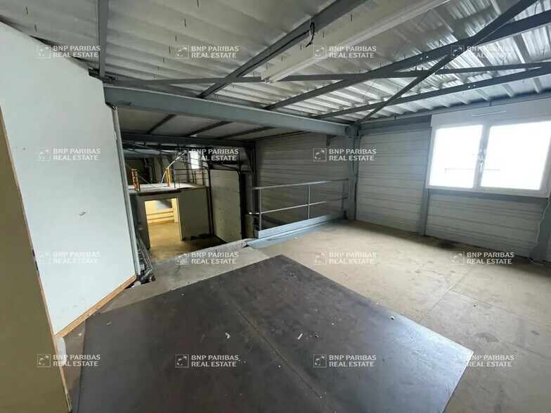 Local d’activités dans Tours à louer - Photo intérieure – Image 1 sur 10