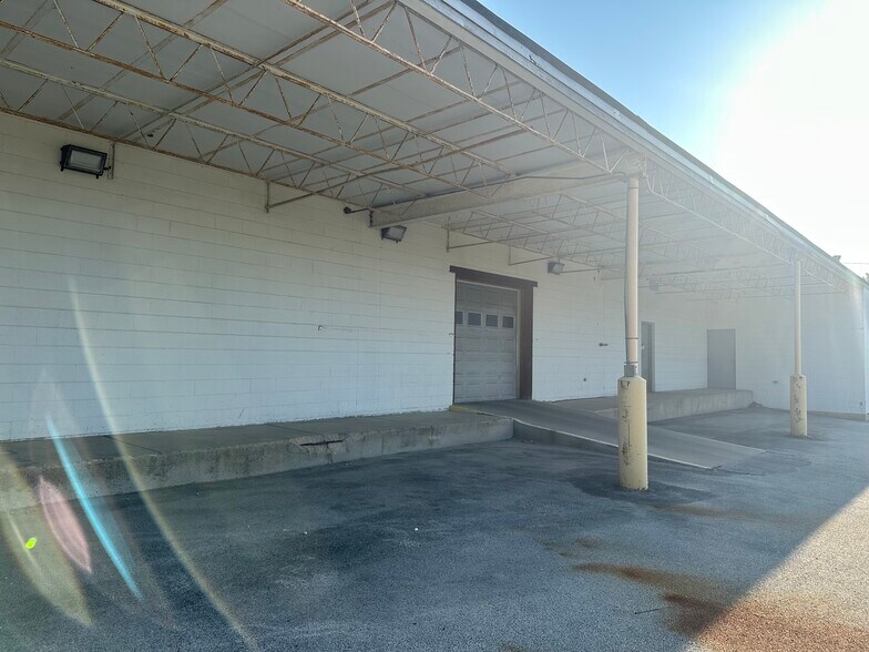 1480 N Hobbie Ave, Kankakee, IL à louer - Photo de l’immeuble – Image 2 sur 20