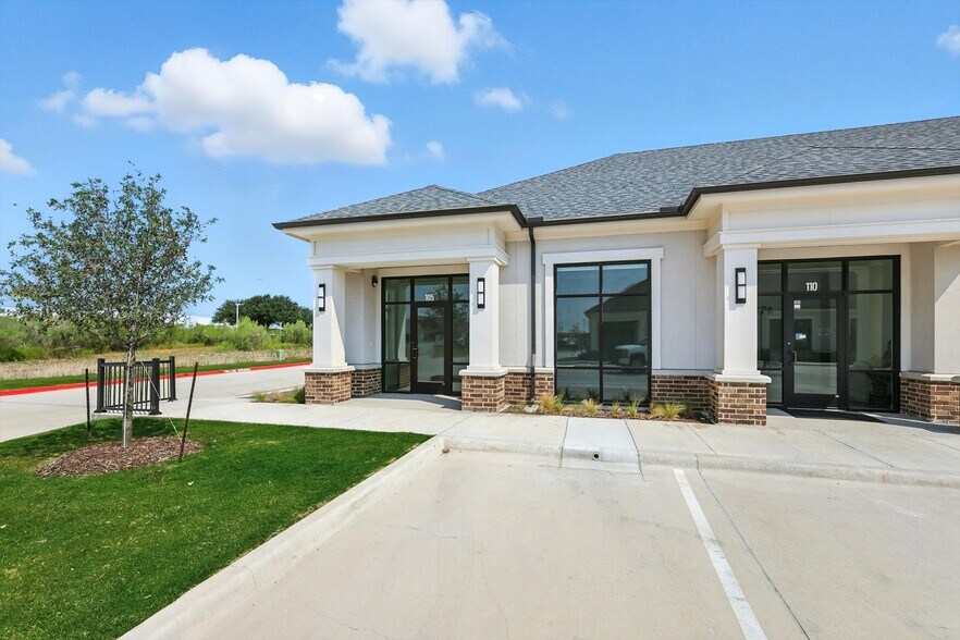 3117 Bailey, Suite 105 Dr, Fort Worth, TX à louer - Photo de l’immeuble – Image 3 sur 4