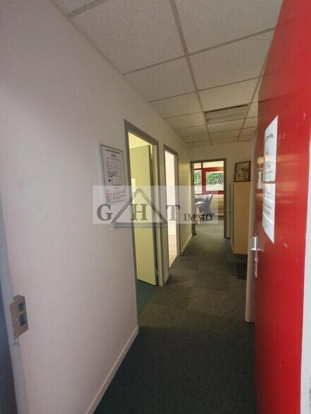 Bureau dans Pontoise à vendre - Photo intérieure – Image 3 sur 7