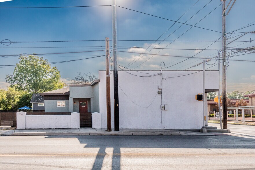 630 S Walters, San Antonio, TX à vendre - Photo de l’immeuble – Image 1 sur 49