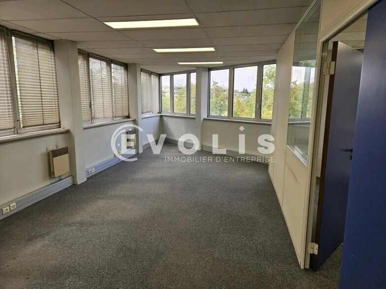 Bureau dans Châtenay-Malabry à louer - Photo intérieure – Image 2 sur 8