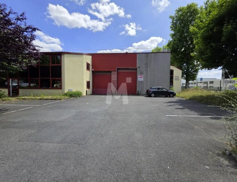 Rue Gutenberg, Bondoufle à louer - Photo de l’immeuble – Image 2 sur 13