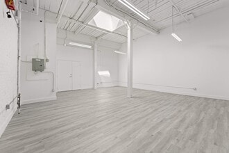 276 Carlaw Av, Toronto, ON à louer Photo intérieure– Image 2 sur 4