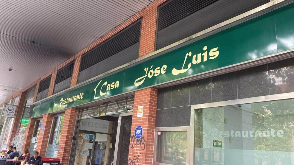 Local commercial dans Madrid, Madrid à louer - Photo de l’immeuble – Image 1 sur 3