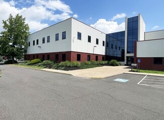 Plus de détails pour 310 George Patterson Blvd, Bristol, PA - Local d'activités à louer