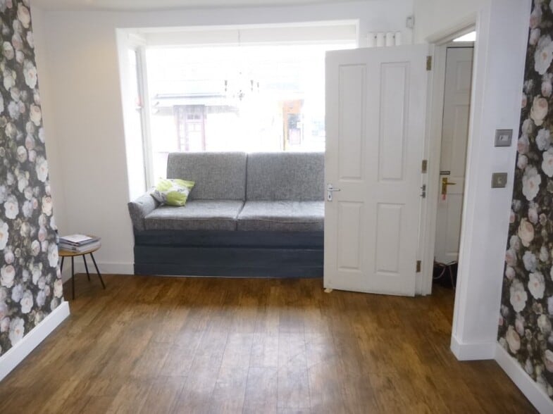 204 High St, Dorking à vendre - Photo intérieure – Image 2 sur 10