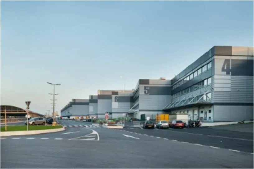 Bureau dans Pantin à louer - Photo de l’immeuble – Image 2 sur 2