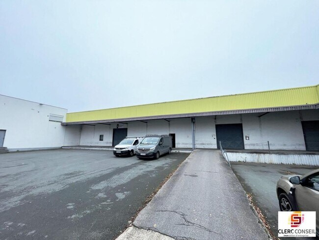 Plus de détails pour Industriel/Logistique à louer