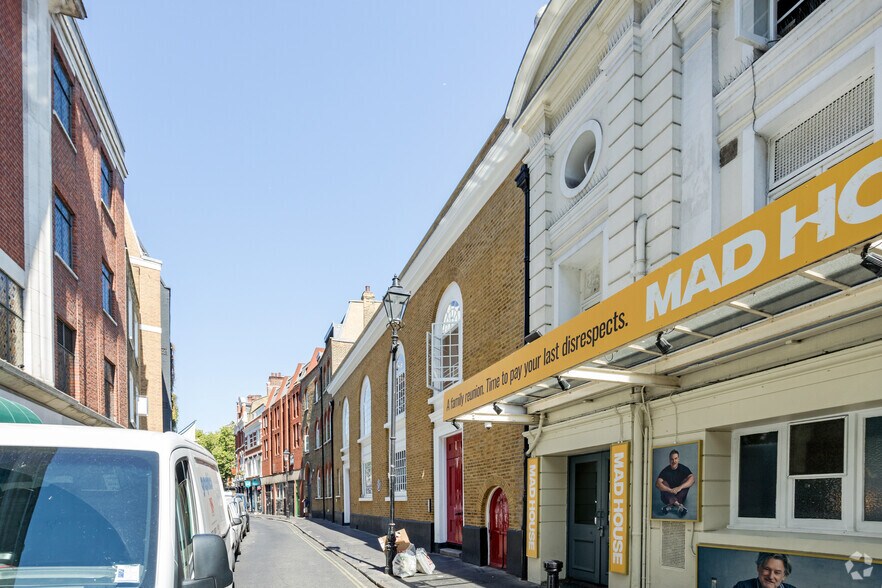 24-26 West St, Londres à louer - Photo de l’immeuble – Image 3 sur 3