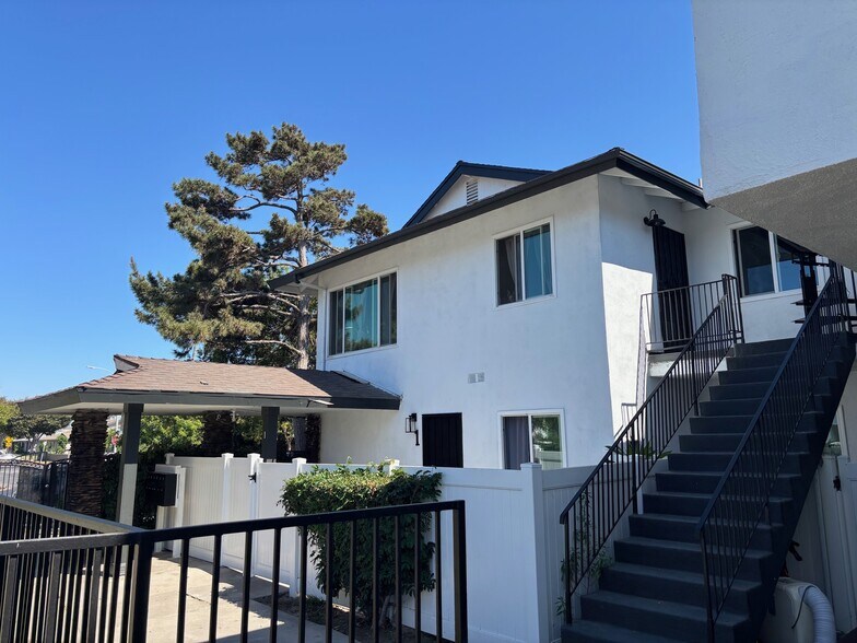 1125 N Onondaga Ave, Anaheim, CA à vendre - Photo de l’immeuble – Image 2 sur 12