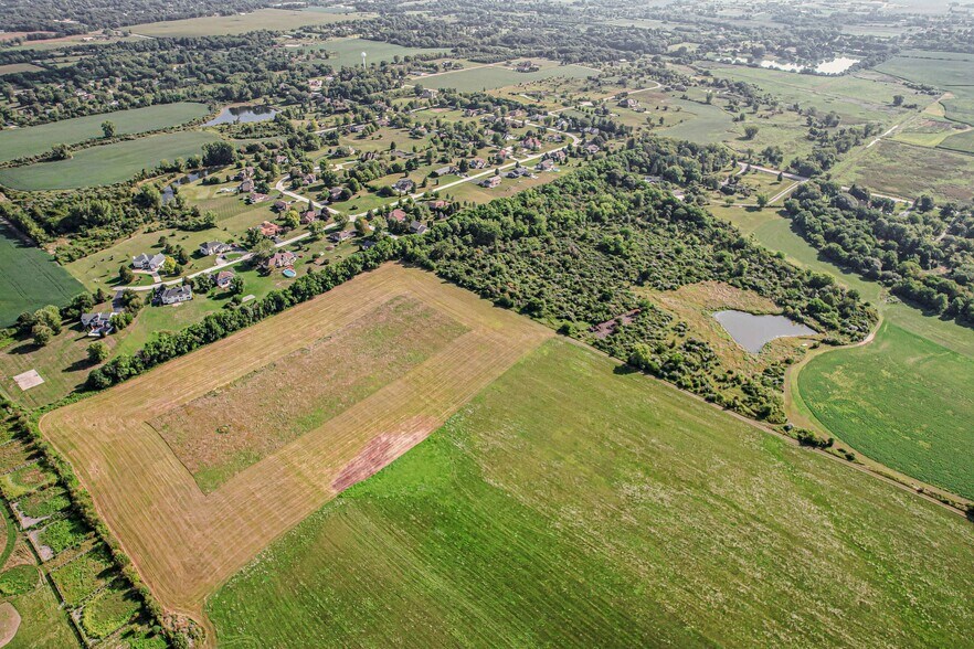 26270 Royal Crest dr, Crete, IL à vendre - Photo de l’immeuble – Image 2 sur 12