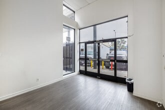 11837-11845 Teale St, Culver City, CA à louer Photo intérieure– Image 2 sur 15