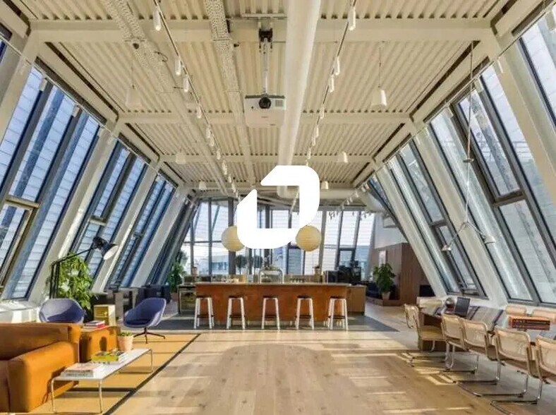 7 Rue De Madrid, Paris à louer - Photo de l’immeuble – Image 2 sur 13