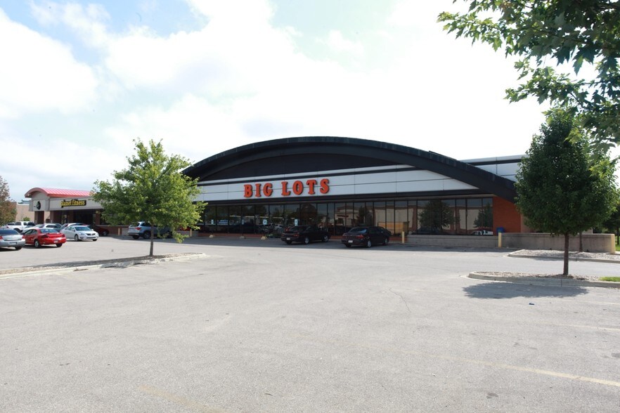 1800 Milton Ave, Janesville, WI à louer - Photo principale – Image 1 sur 13