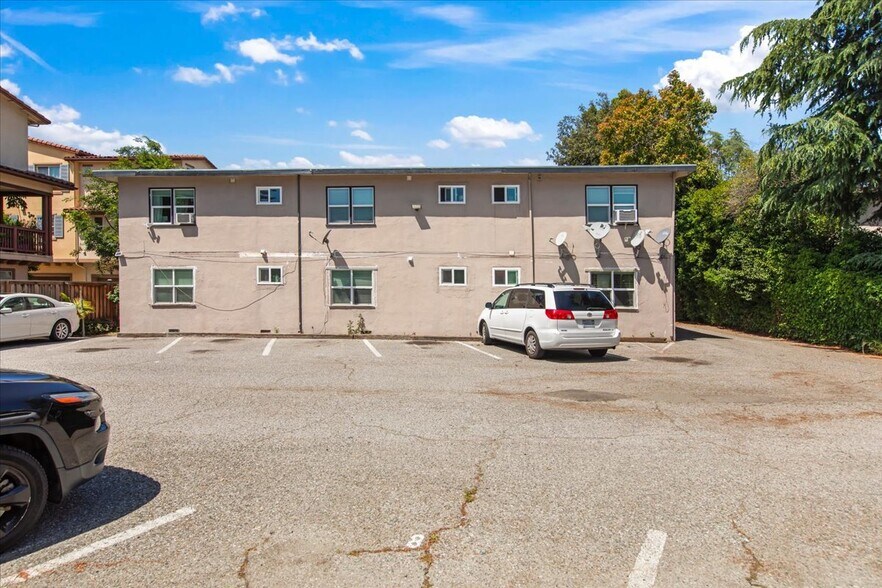 370 N Fairoaks Ave, Sunnyvale, CA à vendre - Photo de l’immeuble – Image 1 sur 19