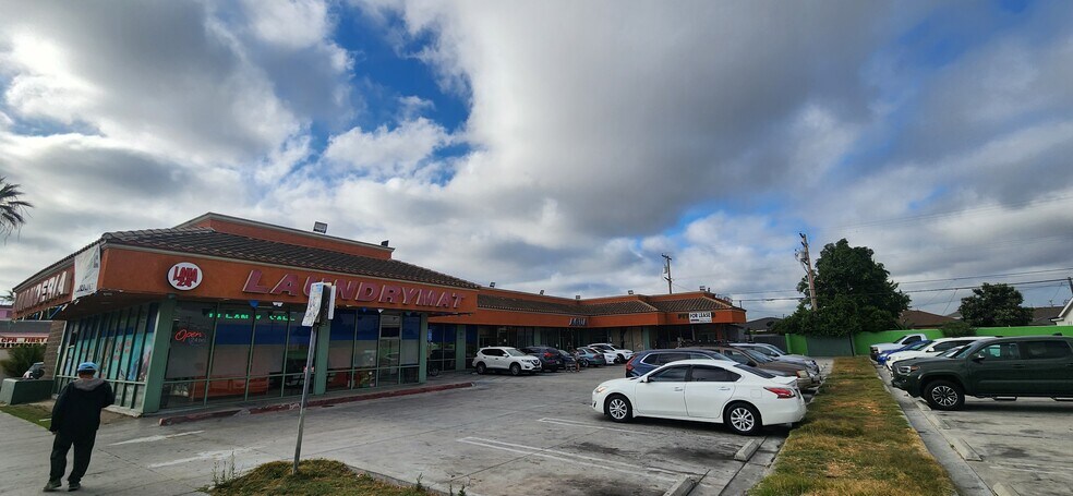 3542-3546 E Imperial Hwy, Lynwood, CA à louer - Photo de l’immeuble – Image 1 sur 2