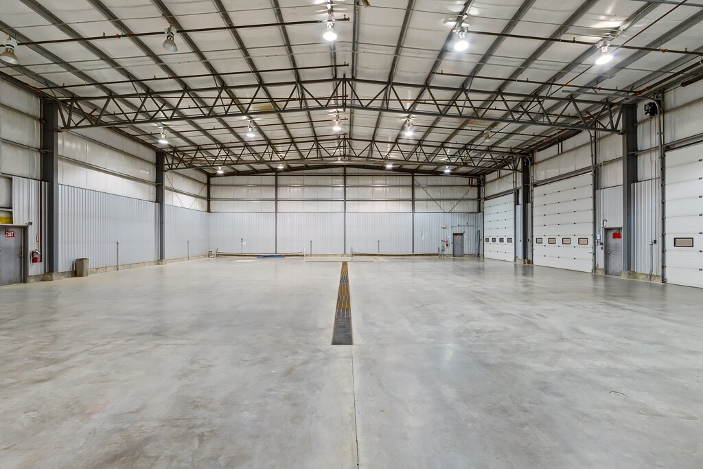 4309 8th Ave, Lethbridge, AB à louer Photo de l’immeuble– Image 1 sur 11