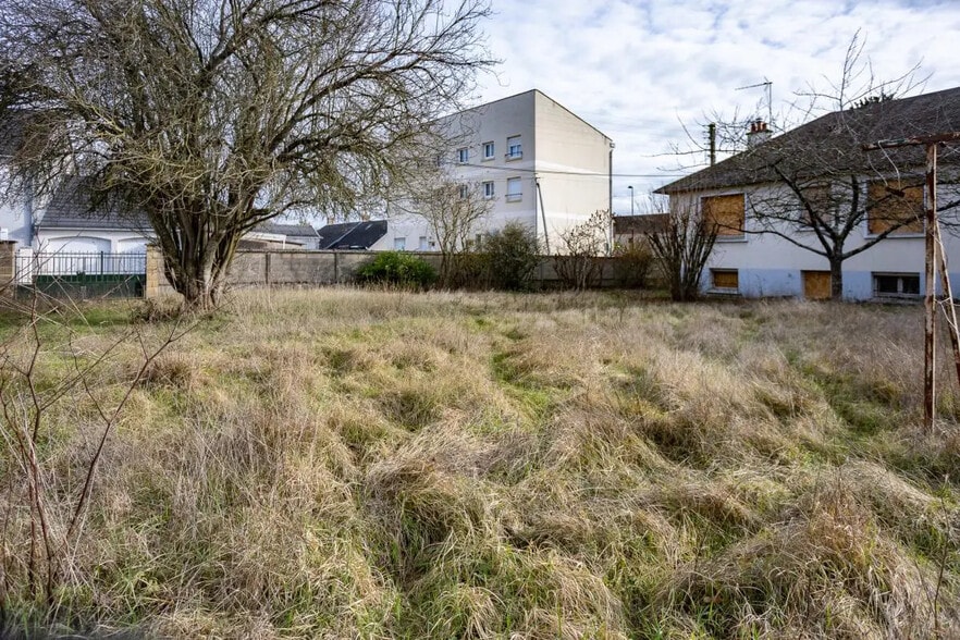 1 Rue De La Fougère, Saint-Jean-de-Braye à vendre - Photo de l’immeuble – Image 3 sur 4