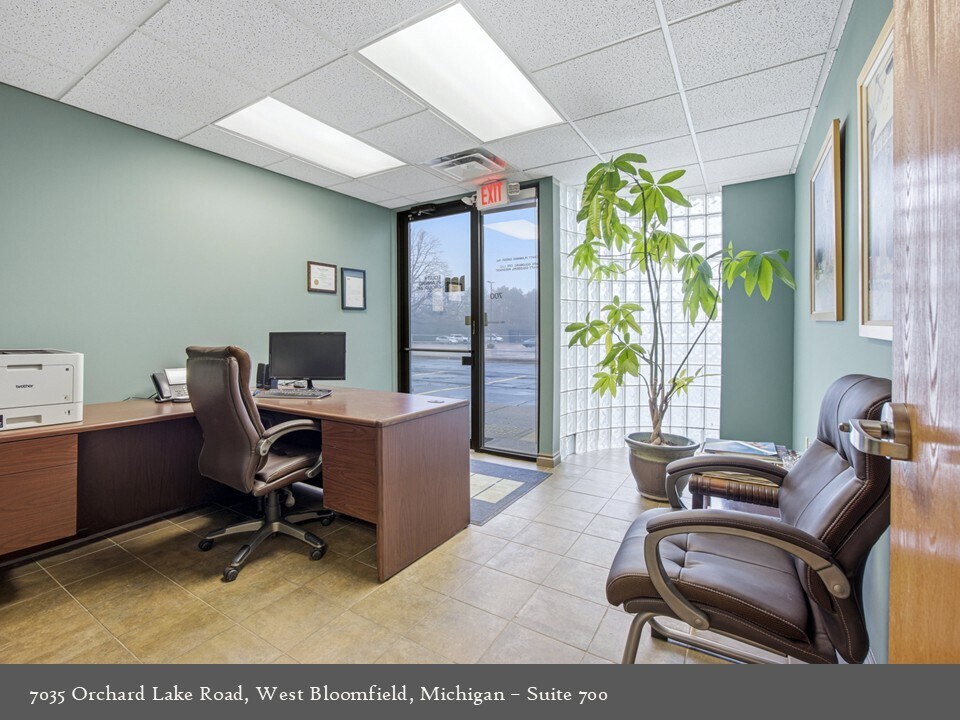 7035 Orchard Lake Rd, West Bloomfield, MI à louer Photo intérieure– Image 1 sur 9