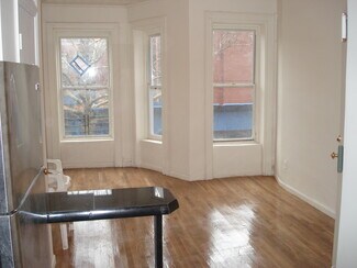 Plus de détails pour 440 Madison St, Brooklyn, NY - Logement à vendre