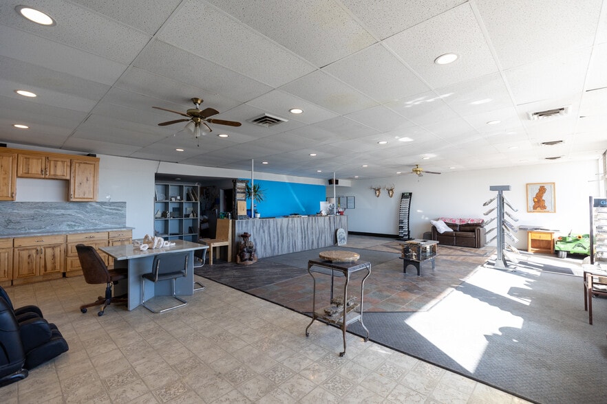 1001 9th St NW, Great Falls, MT à vendre - Photo principale – Image 2 sur 17