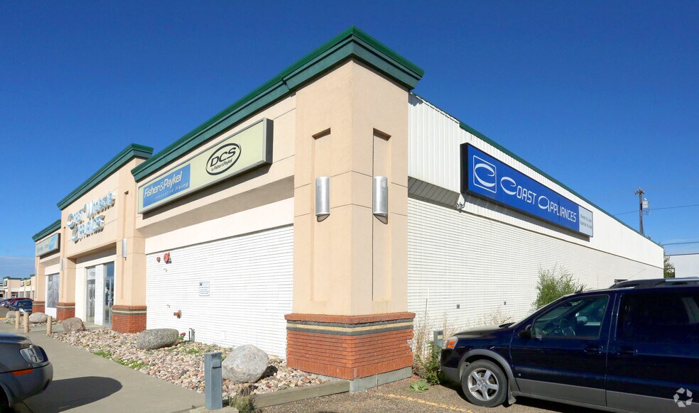 5345 Gateway Blvd NW, Edmonton, AB à louer - Photo de l’immeuble – Image 3 sur 3