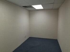 6500 Boeing Dr, El Paso, TX à louer Photo intérieure– Image 1 sur 8