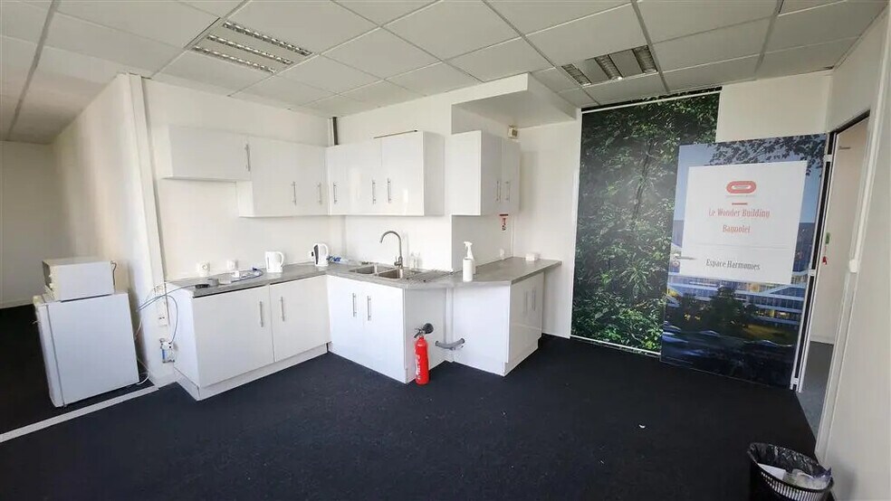 Bureau dans Montreuil à louer - Photo de l’immeuble – Image 3 sur 8