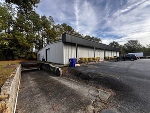 7311 Pepperdam Ave, North Charleston, SC à louer Photo de l’immeuble– Image 2 sur 5