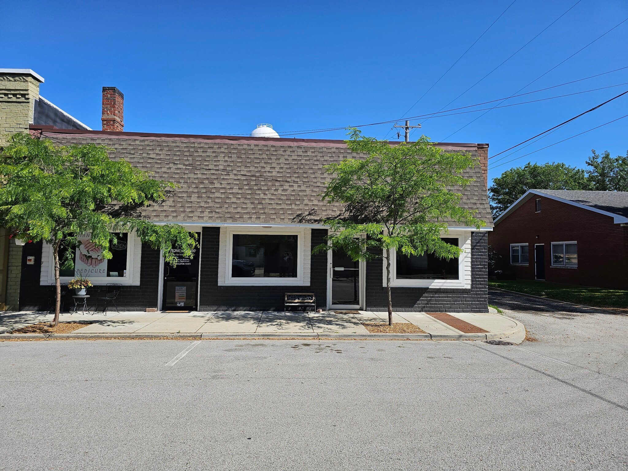 104 E Madison Ave, Kirklin, IN à louer Photo principale– Image 1 sur 2