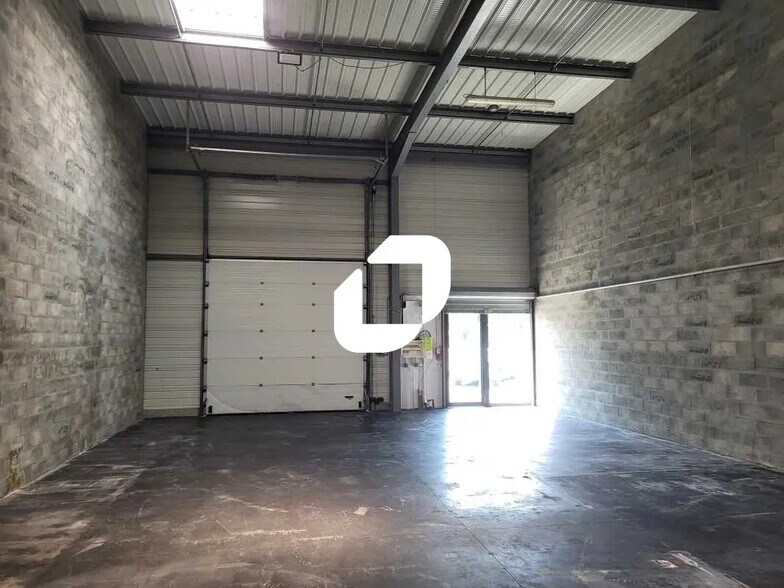 Local d’activités dans VILLENAVE-D'ORNON à louer - Photo intérieure – Image 3 sur 4