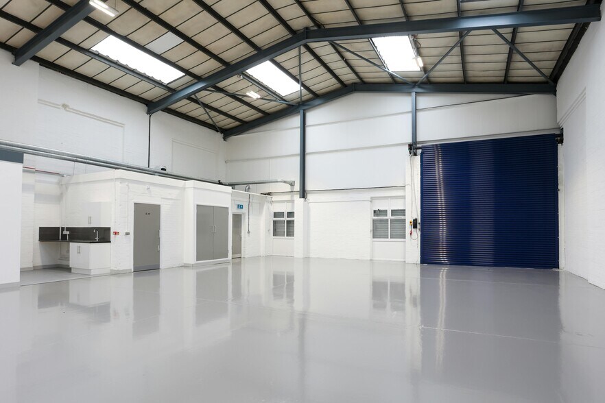 Shenstone Trading Estate, Halesowen à louer - Photo de l’immeuble – Image 3 sur 13