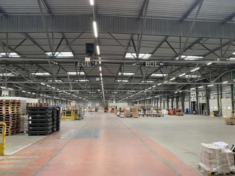 Industriel/Logistique dans Gennevilliers à louer - Photo de l’immeuble – Image 2 sur 7