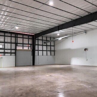 Plus de détails pour 9228 Kingsville St, Houston, TX - Local d'activités à louer