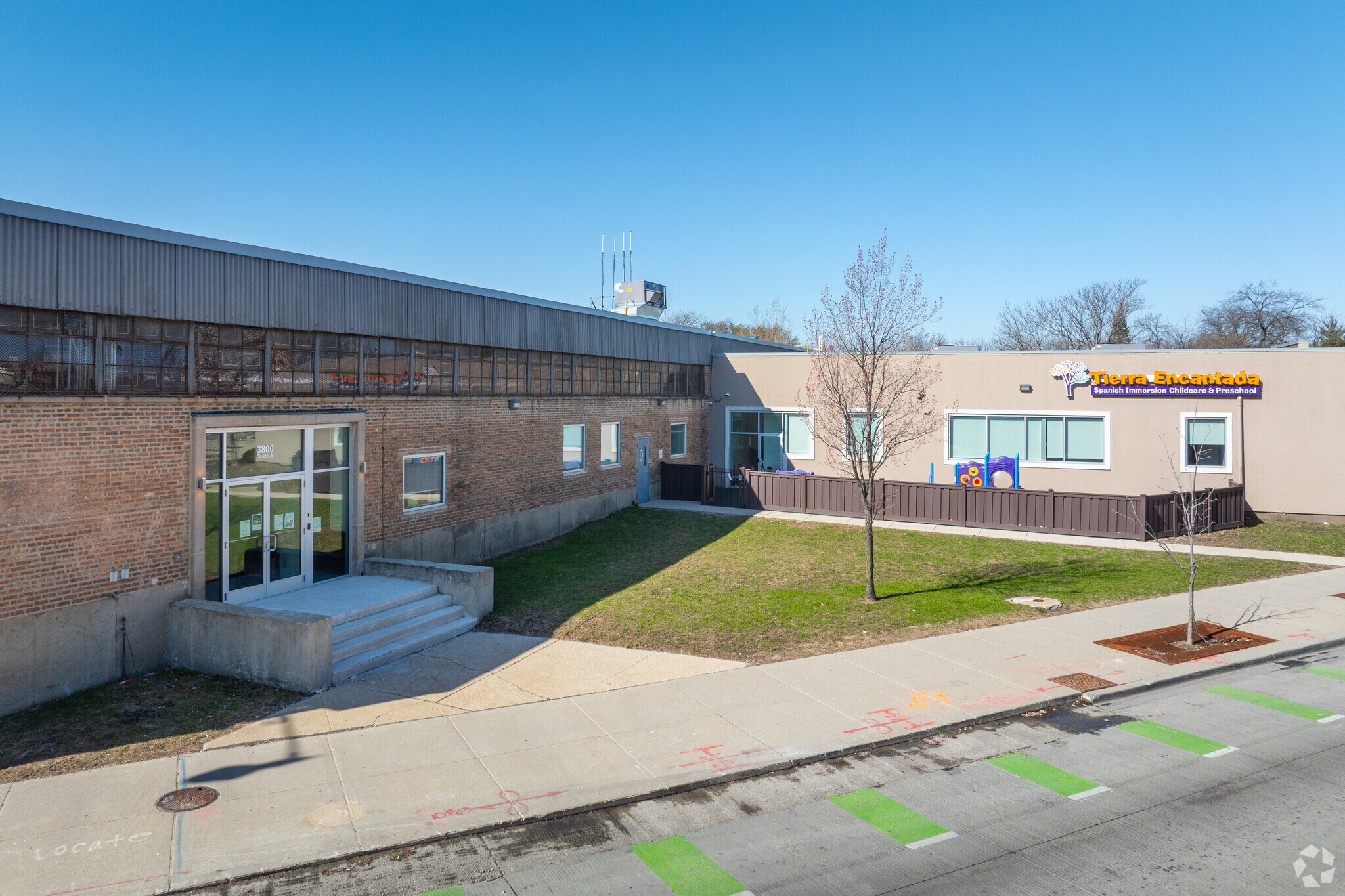 3800 N Milwaukee Ave, Chicago, IL à louer Photo principale– Image 1 sur 34