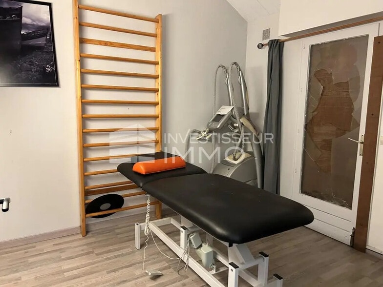 Local d'activités dans Longjumeau à vendre - Photo de l’immeuble – Image 3 sur 7