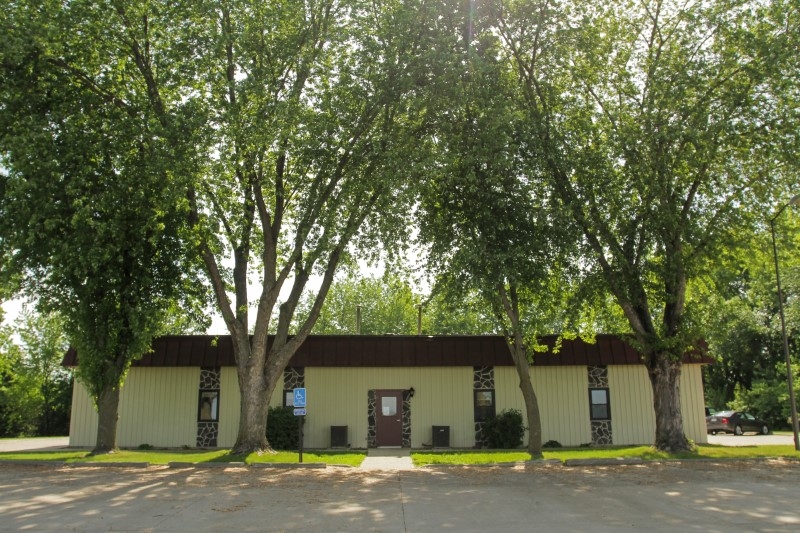 1672 Northwest Blvd, Sibley, IA à louer - Photo principale – Image 1 sur 1
