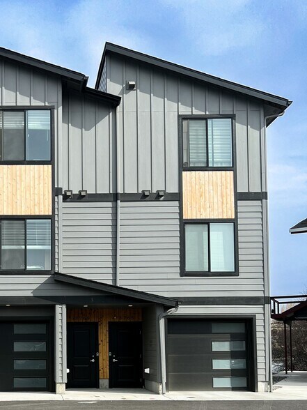 3767-3795 Klindt Dr, The Dalles, OR à louer - Photo principale – Image 1 sur 4