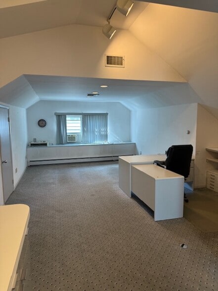 629 W Mount Pleasant Ave, Livingston, NJ à louer - Photo de l’immeuble – Image 3 sur 4